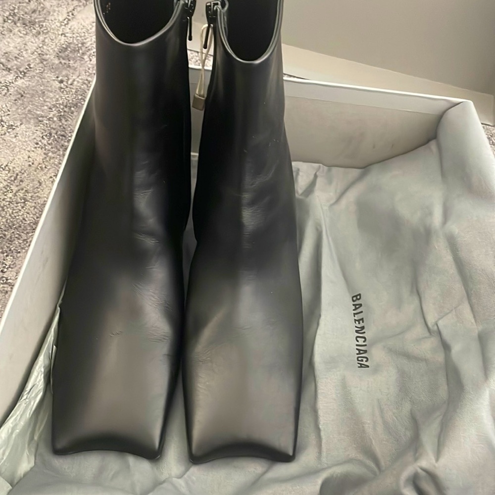 Balenciaga moon bootie boot black leather 38 - Picture 1 of 11
